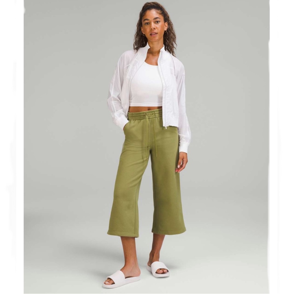 Lululemon High Rise Wide Leg Crop Loungeful Pants Sz 2